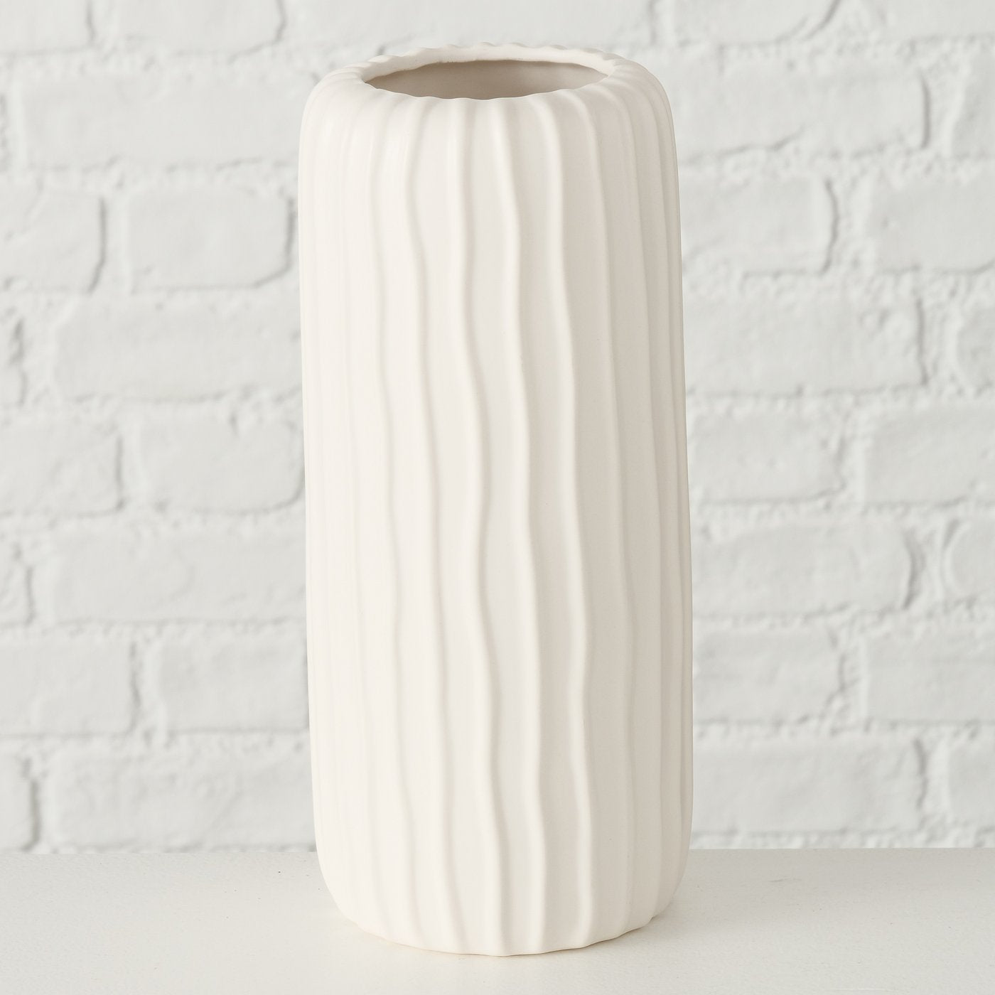 Vase Linear Elegance